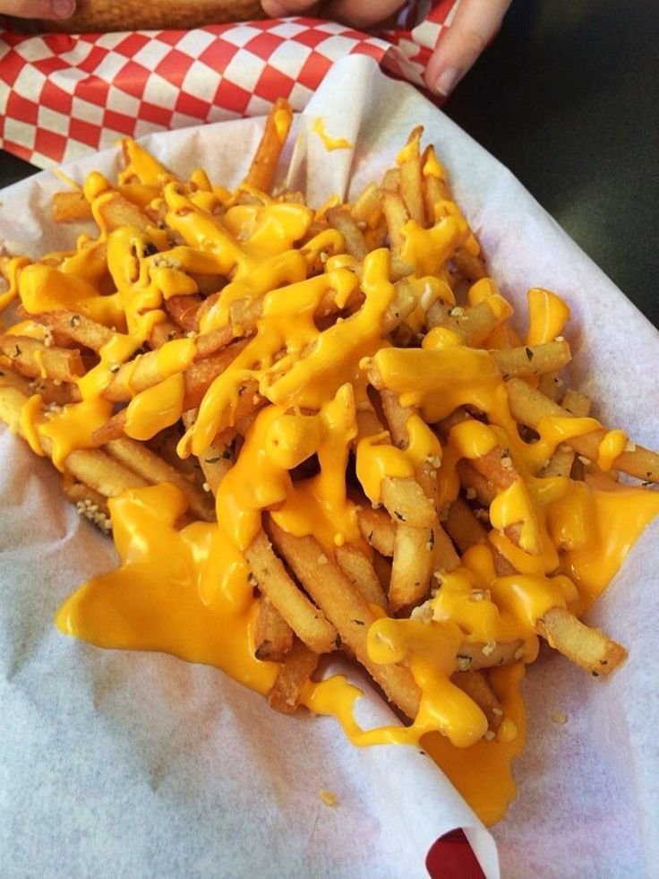 Papas con cheddar